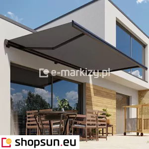 The Dakar Selt terrace awning is a full-cassette structure that is perfect for shading larger terraces.