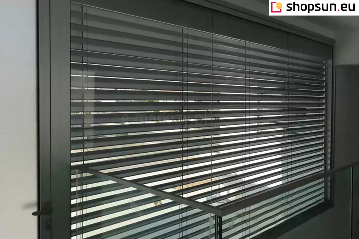 Exterior Venetian Blinds Z90 Exterior Venetian Blinds Z90 Exterior Venetian Blinds Z90 to order, Exterior Venetian Blinds Z90 – Photo Gallery