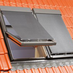 Choose an awning for your roof window. Awnings for roof windows are made to measure.